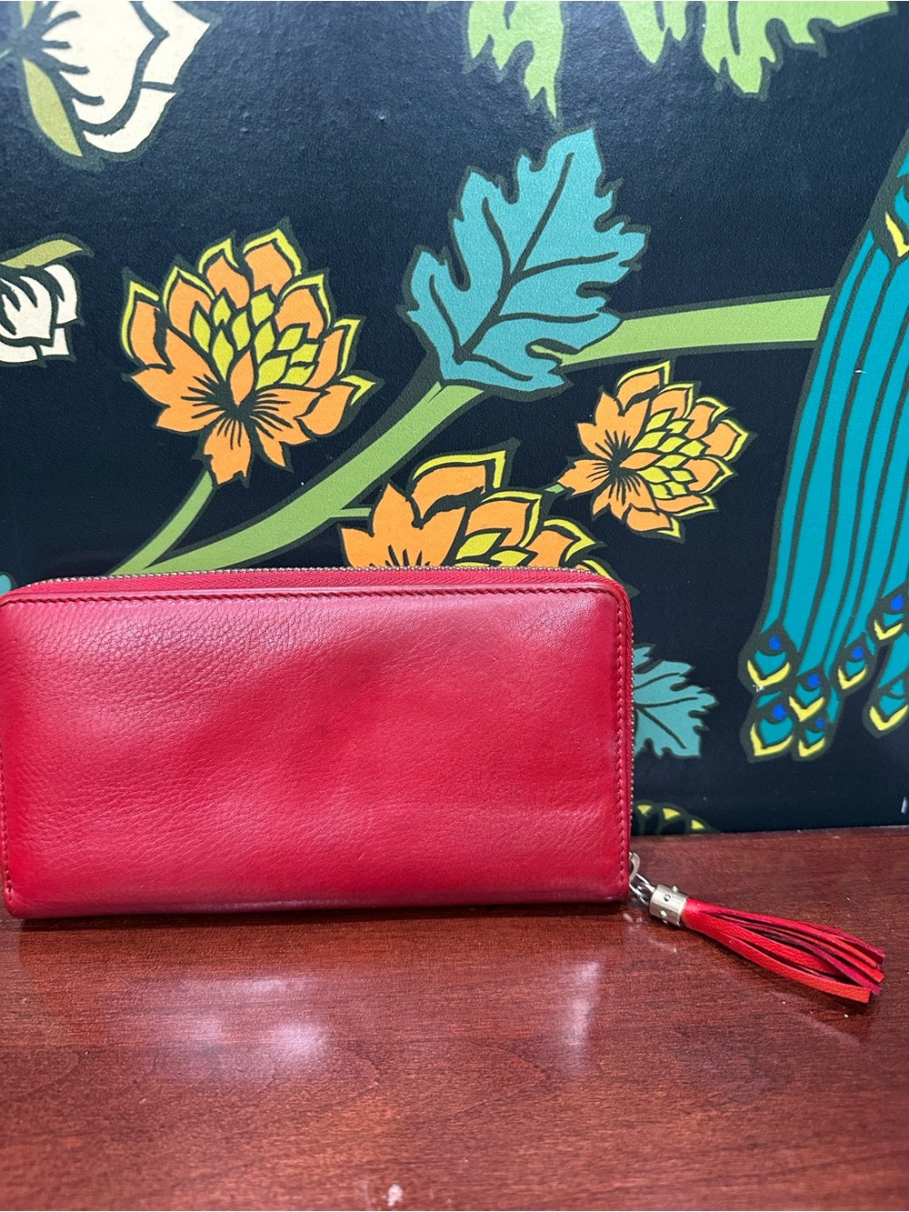 Gucci Soho Cellarius Red Leather Interlocking G Zip Around Tassel Wallet - Picture 6 of 14